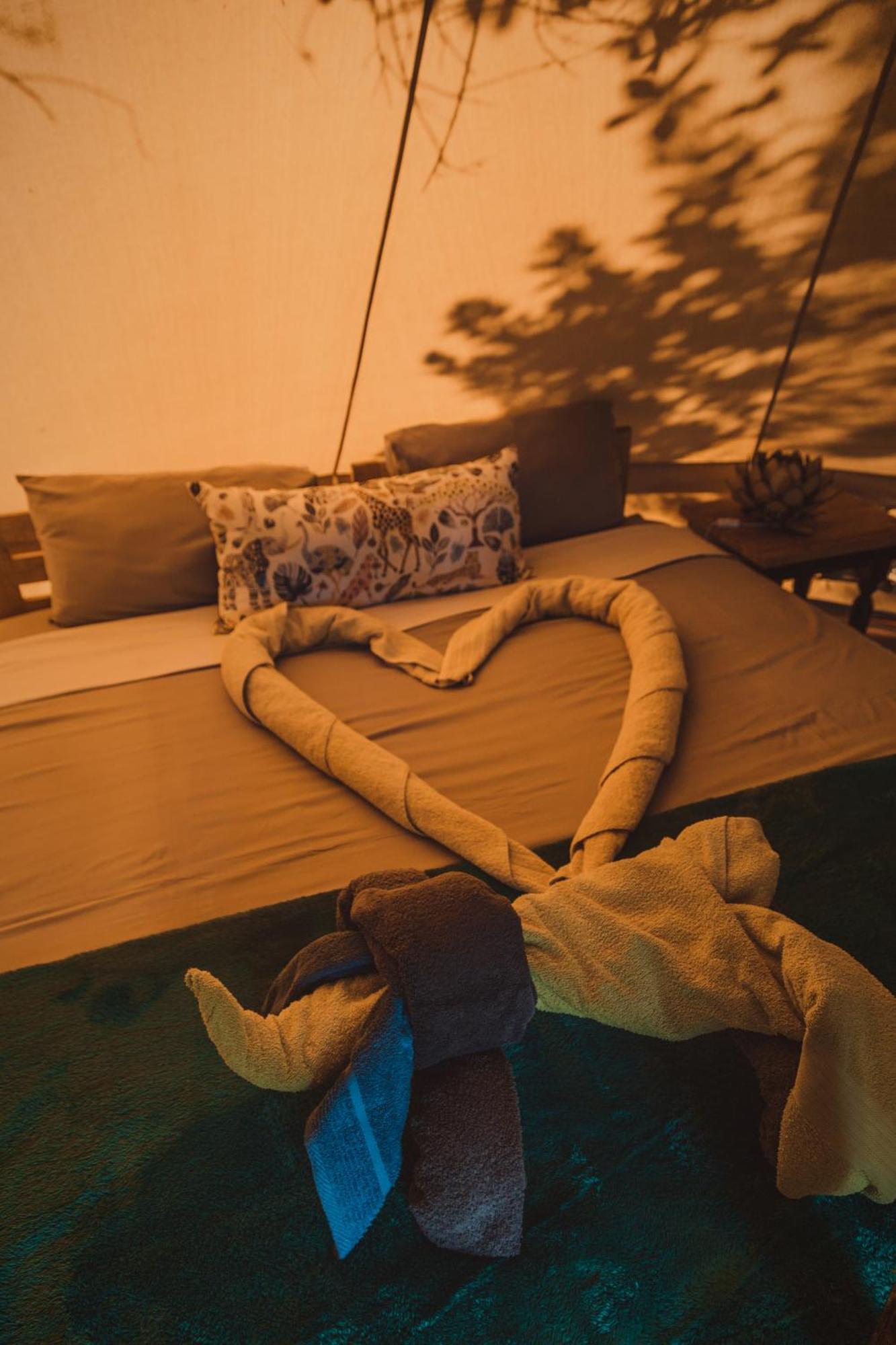 Hluhluwe Bush Camp Glamping Village Eksteriør billede